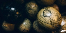 Plusieurs globes stockés ensemble